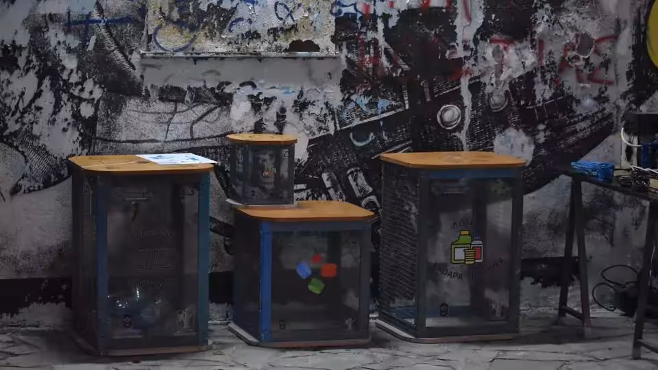 Precious Plastic Lab v4